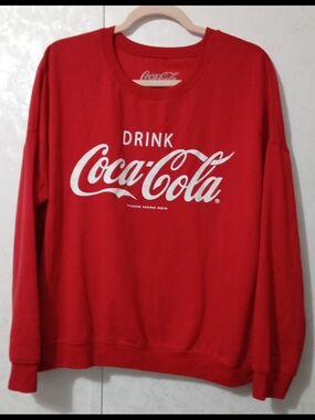 Coca Cola Red Graphic Pullover Crewneck Sweatshirt Size Large